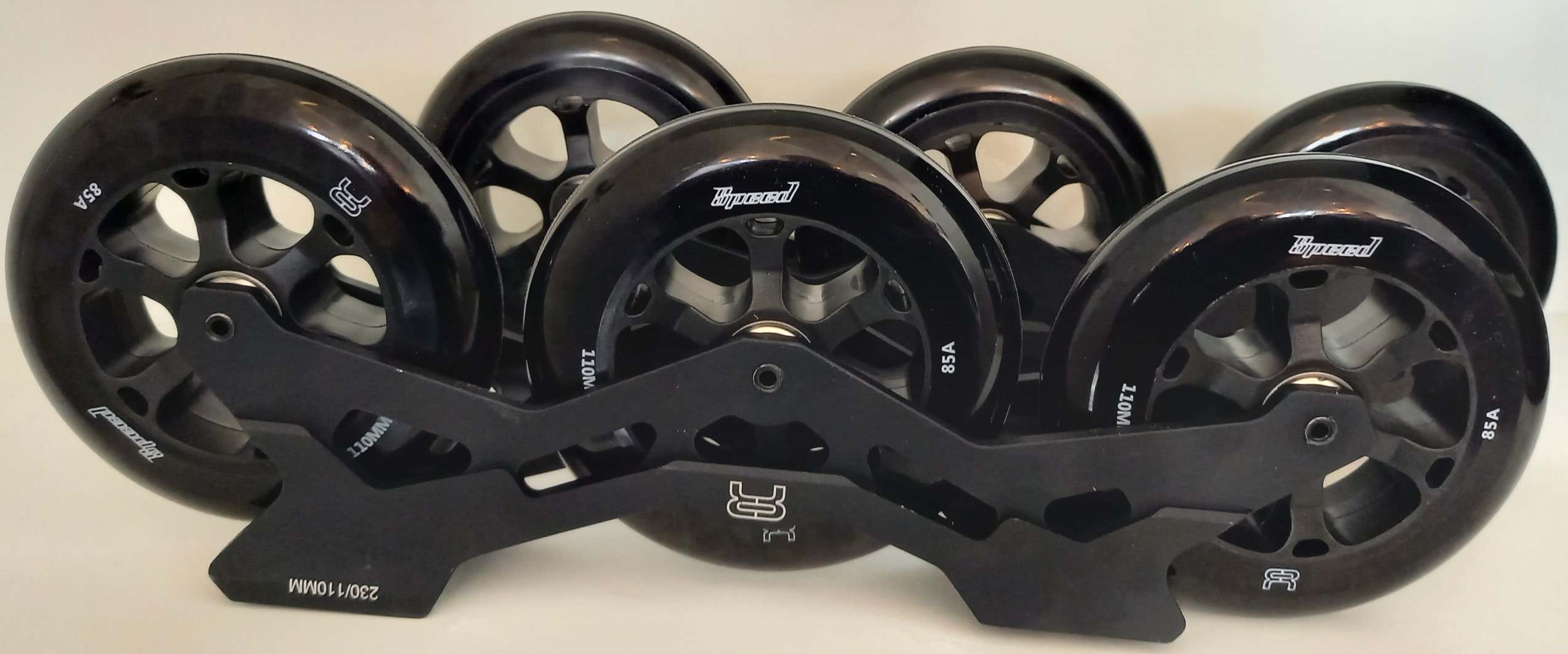 FR1 310 inline skate frame with black FR Urban Speed wheels and MW 9 Freeride bearings